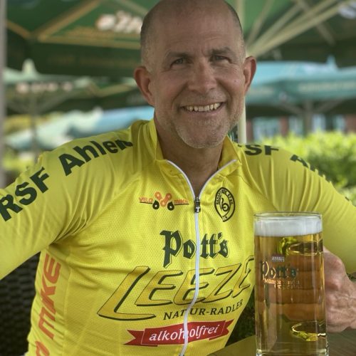 .....Eaaasy!! mir doch egal :-)